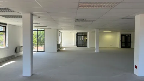 WhatsApp Image 2024-12-19 at 15.55.56.